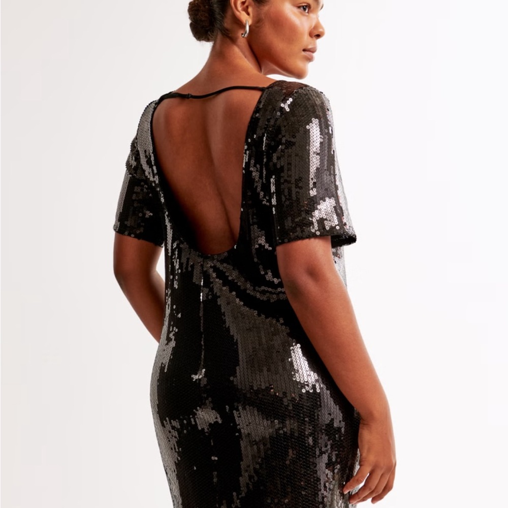 Abercrombie & Fitch Black Sequin Plunge Sheath Dress